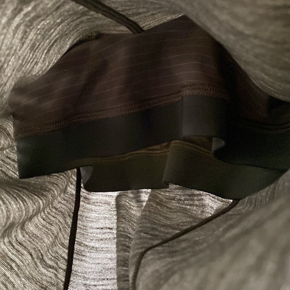 LULULEMON Run for Gold Tank Top Gator Green Sz 4 - Picture 14 of 14